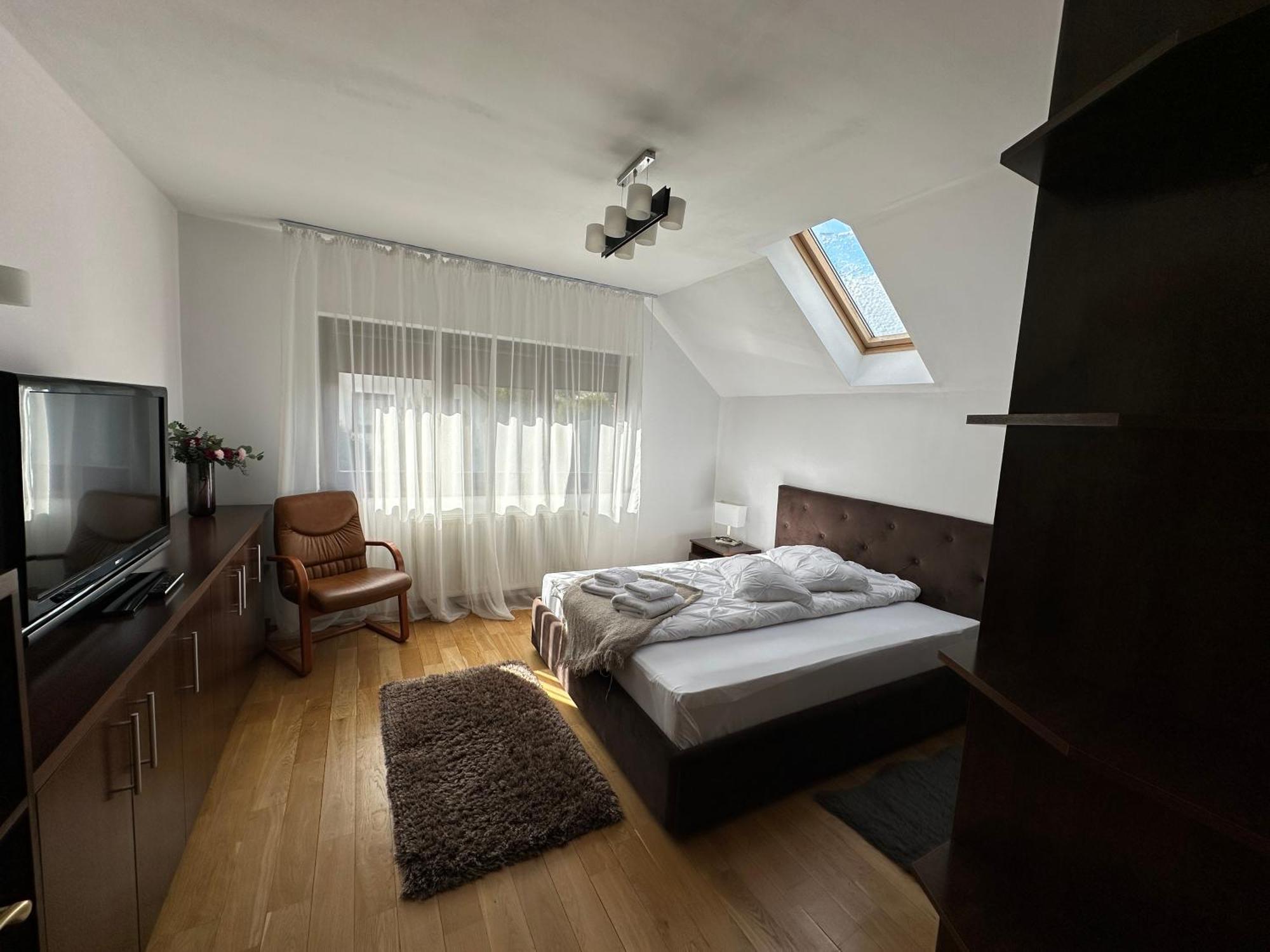 Jack Residence บุชเตนี ภายนอก รูปภาพ